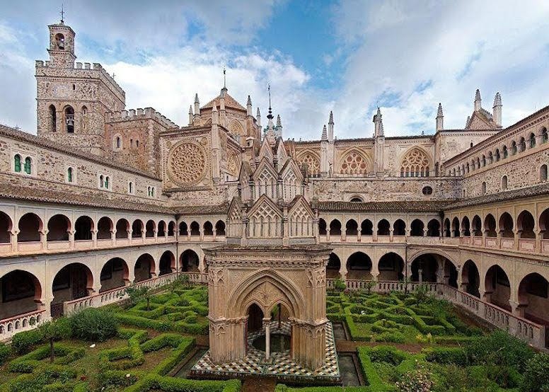 Real Monasterio de Nuestra Señora de Guadalupe Turismo Cáceres